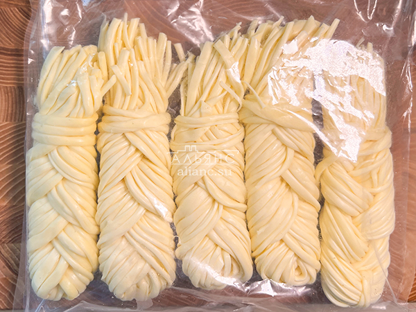 Сырный продукт ФЕРМЕРСКИЙ коса белая в Братске
