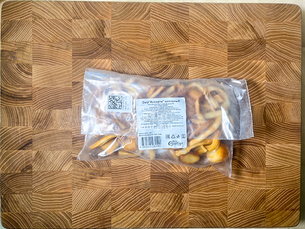 Сыр 150 гр ГОРНЫЙ СЫРОВАР (Ассорти копчёный) в Братске