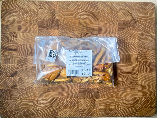 Сыр 150 гр ГОРНЫЙ СЫРОВАР (Ассорти копчёный с укропом и чесноком) в Братске