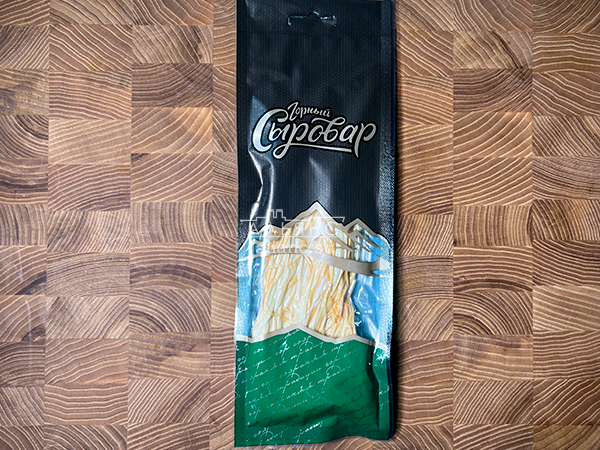 Сыр 60 гр ГОРНЫЙ СЫРОВАР (Паутинка копчёная) в Братске