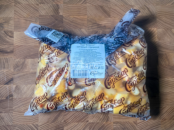 Сыр 1 кг ГОРНЫЙ СЫРОВАР (Бочонок копчёный с паприкой) в Братске